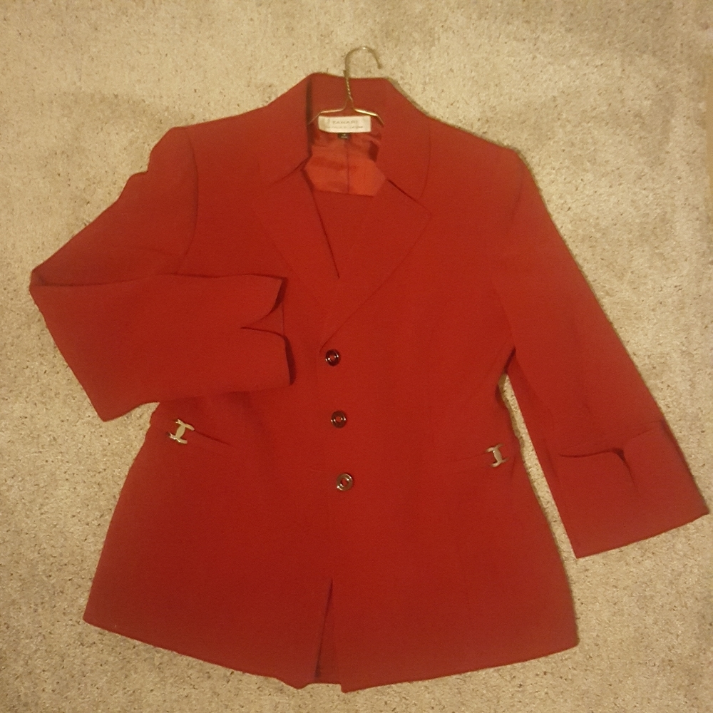 Tahari pant suit Sz 14
